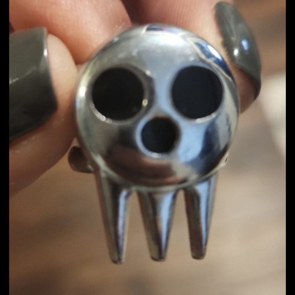 Soul Eater Silver Ring - Picture 3 of 16
